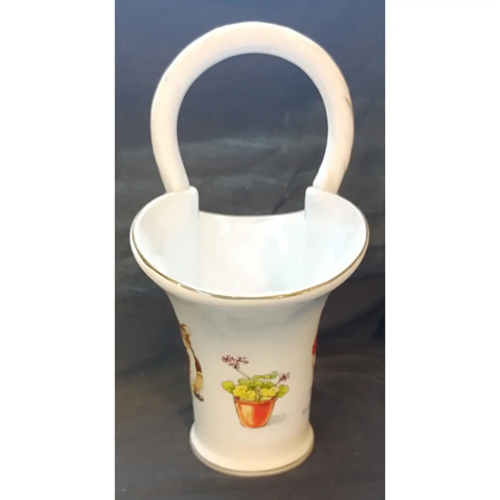 Peter Rabbit and Benjamin Bunny Ceramic Basket